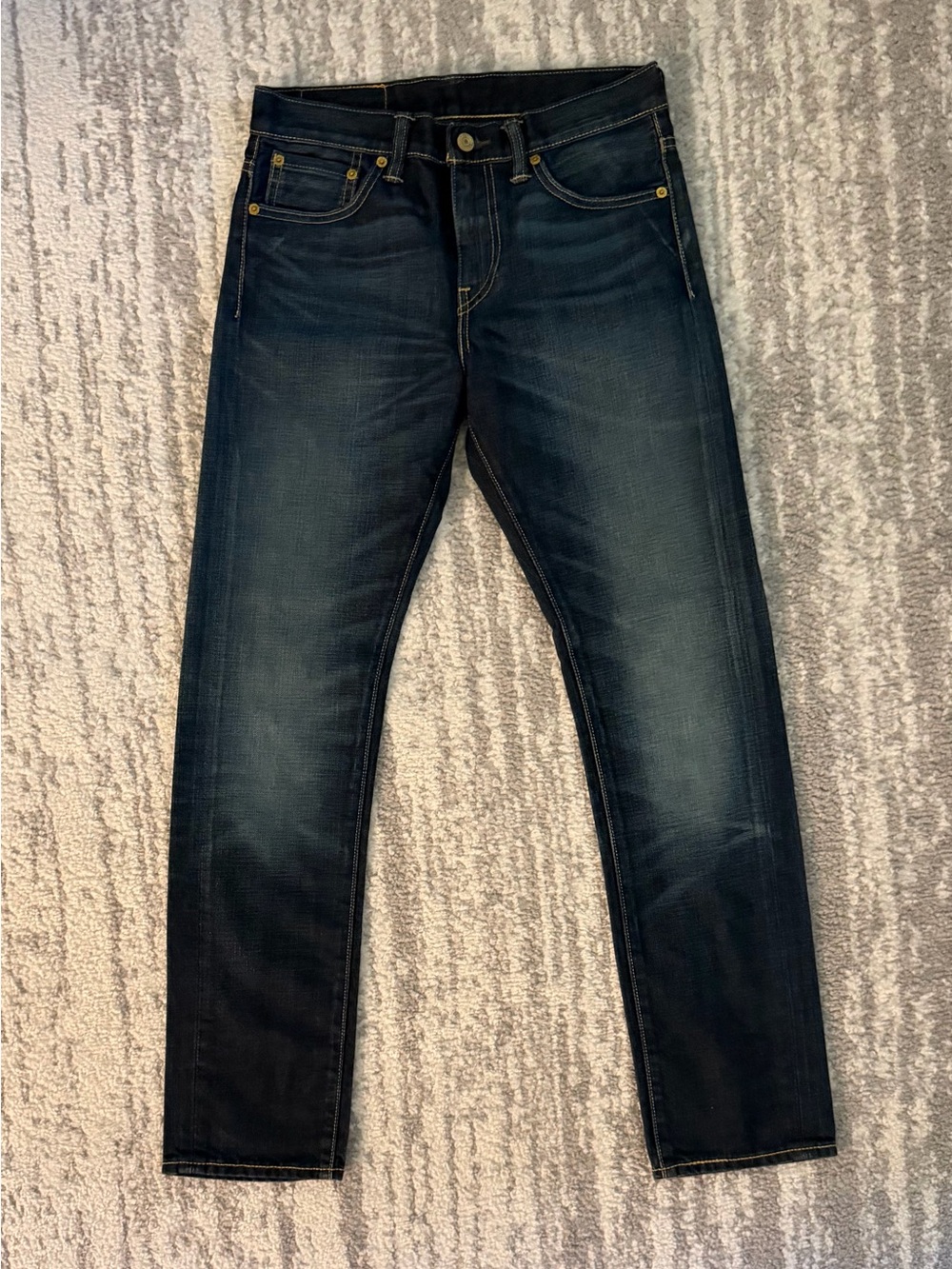 Levi's 513 Men's Dark Slim Straight Jeans